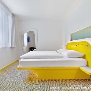 Comfort Zimmer mit Kingsize-Bett